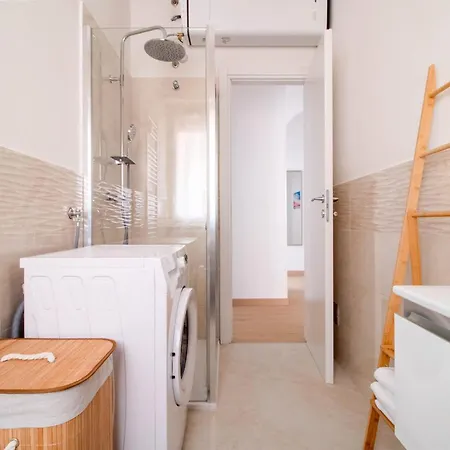 Sirius - Affitti Brevi Italia * ראפאלו